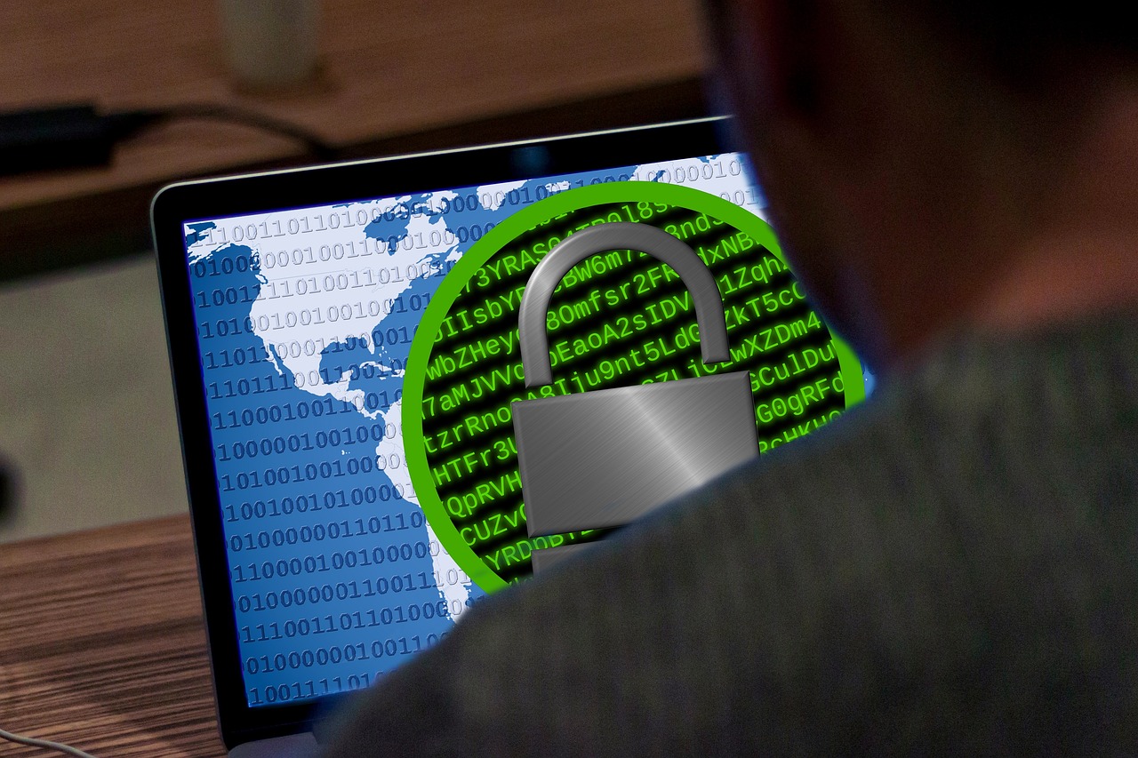 Jedno kliknięcie kosztowało firmę 500 tys. zł – prawdziwe historie cyberoszustw